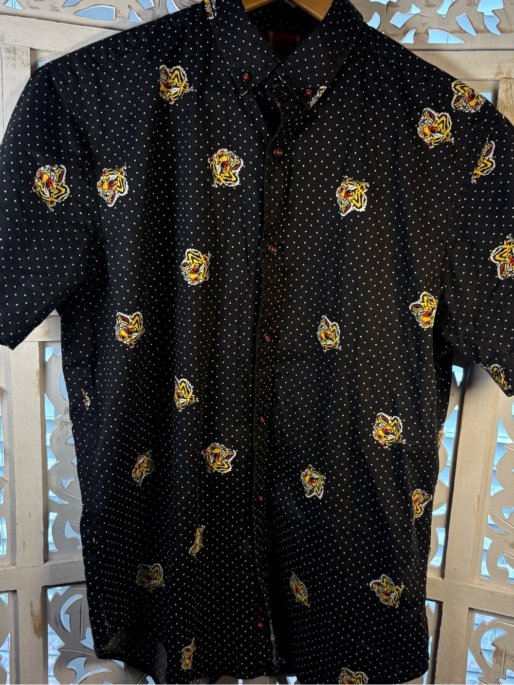 Raw Yarn Tiger Polka Dot Black Button Down Short Sleeve Casual Shirt Size Large